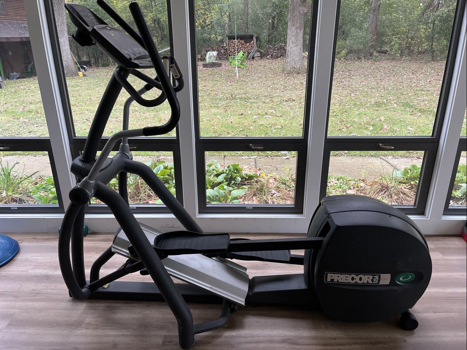 Precor 556 EFX Elliptical Crosstrainer