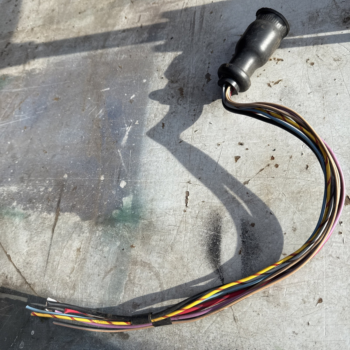 MerCruiser OMC Engine 9 pin Plug Harness Connector — Midwest Boat Recyclers