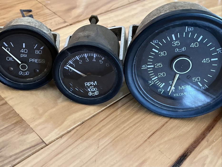 Medallion Boat Gauges Fuel Temp Volts Oil Speedometer Tachometer