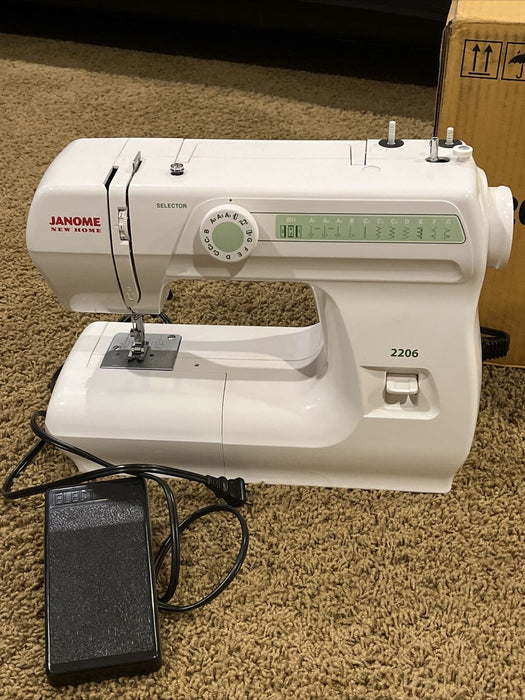 Janome New Home Model #2206 Mechanical Sewing Machine MINT in Original Box