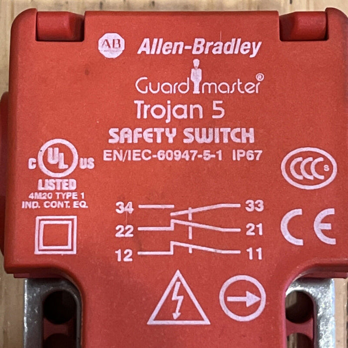 AllenBradley Trojan 5 Guardmaster Safety Switch IEC 6094751 IP67 (K