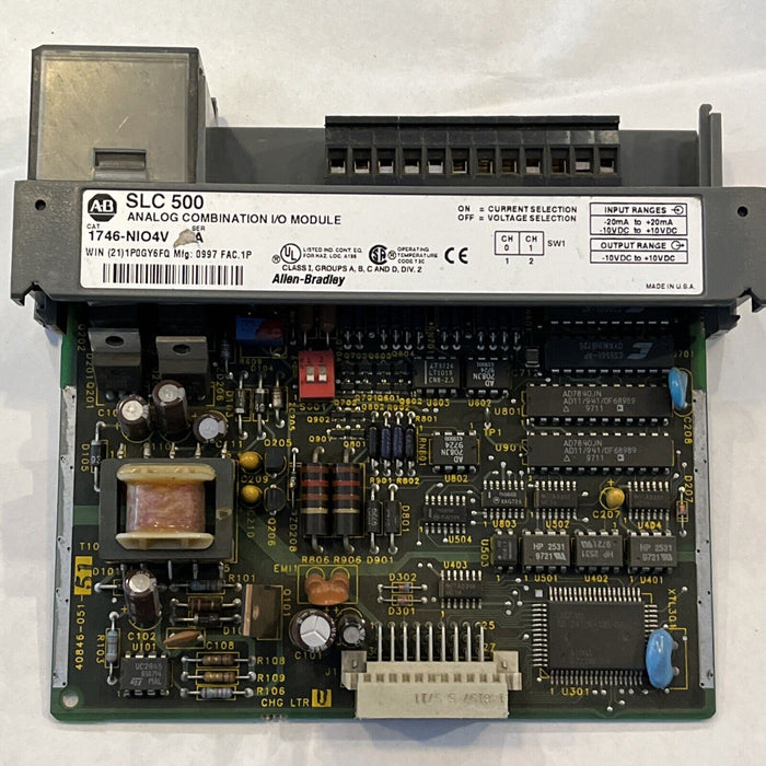 Allen Bradley 1746-NIO4V Analog Combination I/O Module Ser A SLC 500