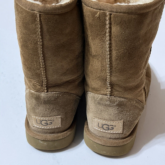 UGG  Women's Classic Short Chestnut Boots (S/N 1016223) Size 6