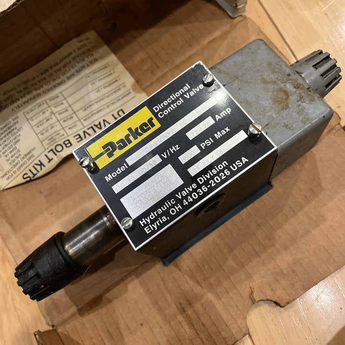 Parker Hannifin Hydraulic Directional Control Valve  D3W1CNYC 14      (349)