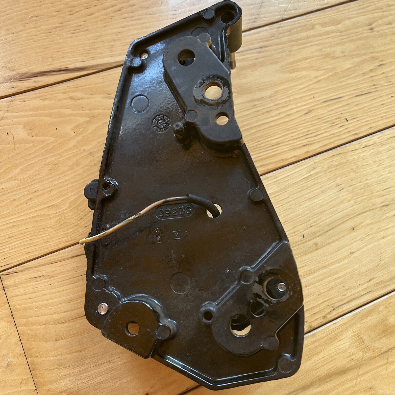 Mercruiser Alpha 1 shift interrupt switch and BRACKET AND ASSIST SPRIN