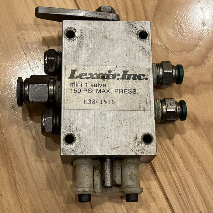 Lexair Inc Mini-1 M3841516 Locking Lever Pneumatic Valve