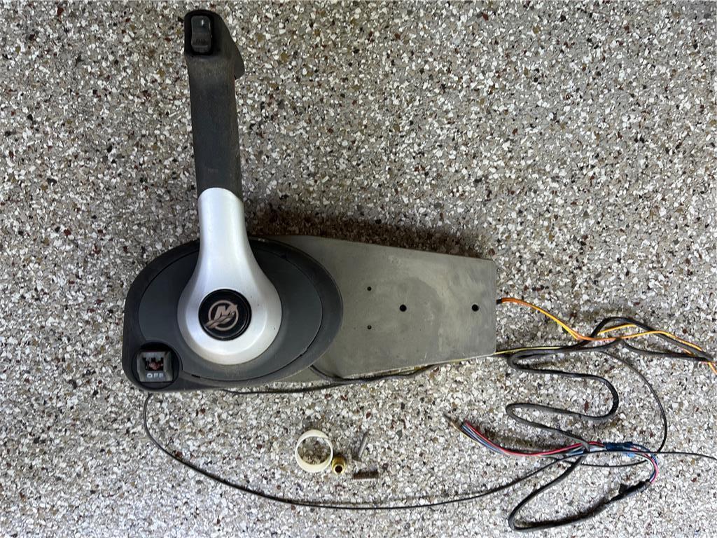 Quicksilver 4000 MerCruiser Remote Shifter Tilt & Trim and Wire Harnes ...